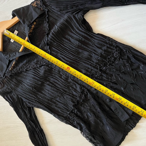 Black lace long sleeve blouse with button up front and bell sleeves with floral - Picture 7 of 8